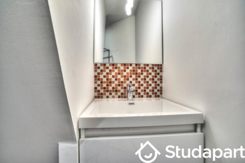 Chambre - 20 m² - 1 pièce