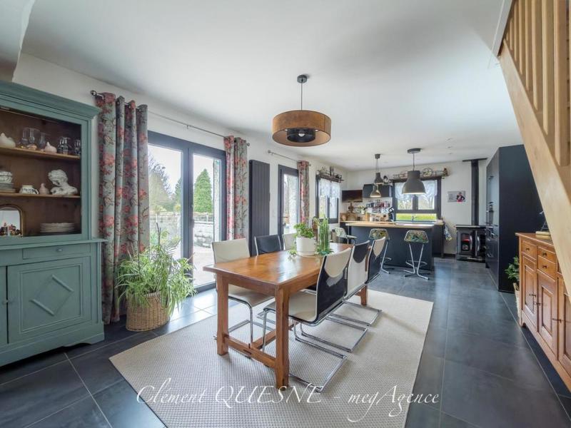 Maison - 118 m² - 5 pièces