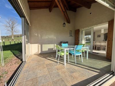 Maison traditionnelle - 143 m² - 6 pièces