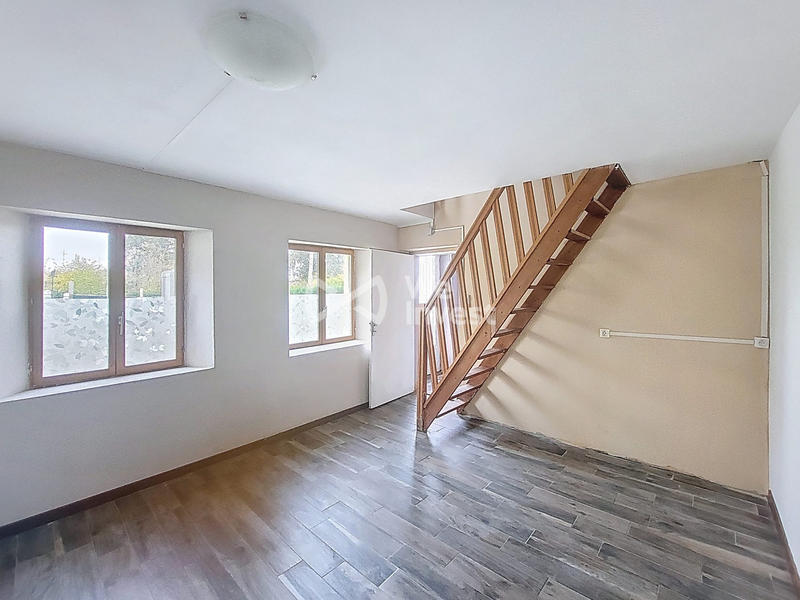 Maison - 157 m² - 9 pièces