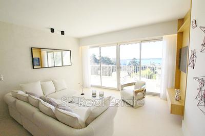 Appartement - 104 m² - 4 pièces