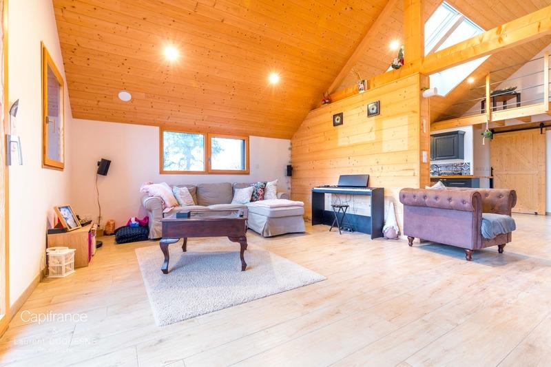 Maison - 228 m² - 7 pièces