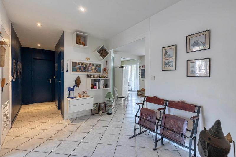 Appartement - 172 m² - 6 pièces