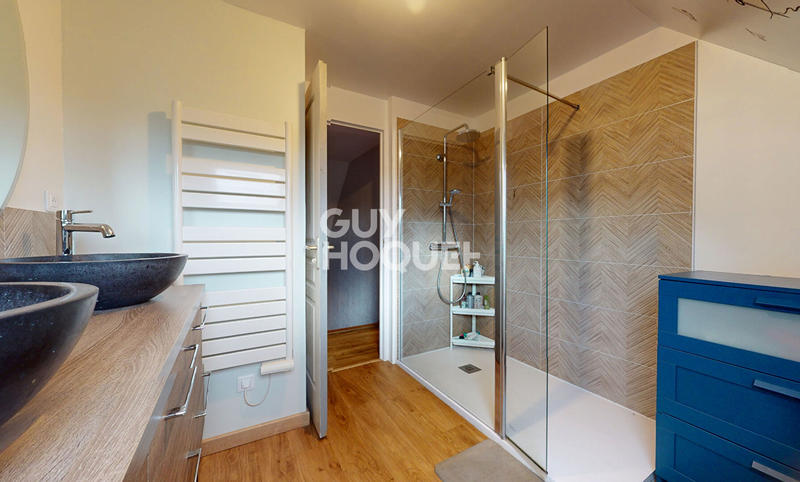 Maison - 102 m² - 4 pièces