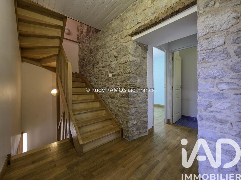 Maison - 200 m² - 6 pièces