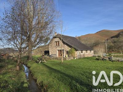 Maison - 130 m² - 4 pièces