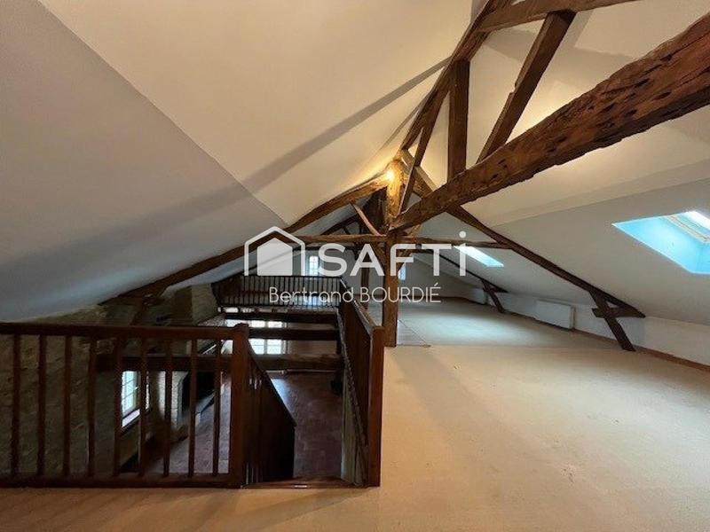 Maison - 310 m² - 9 pièces