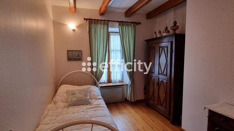 Maison - 96 m² - 6 pièces