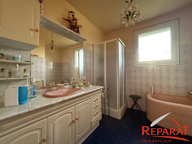 Maison - 142 m² - 7 pièces