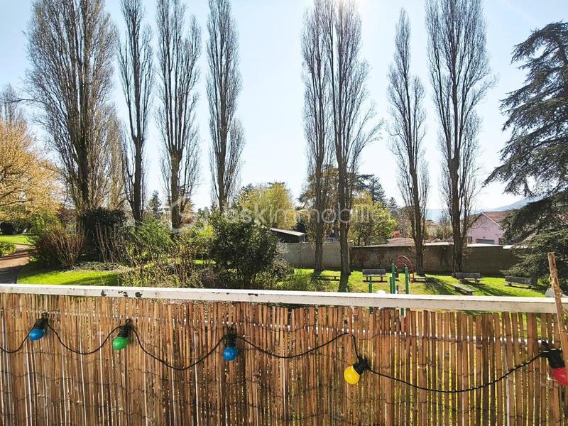 Appartement - 79 m² - 4 pièces