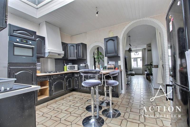 Maison - 88 m² - 4 pièces