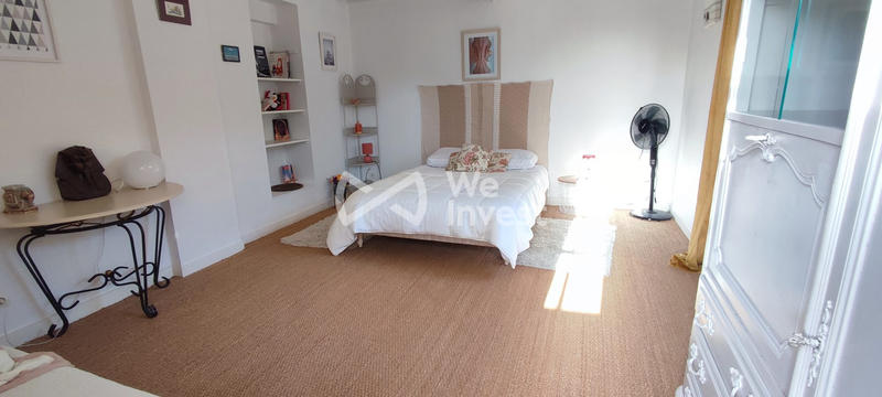 Maison - 301 m² - 11 pièces