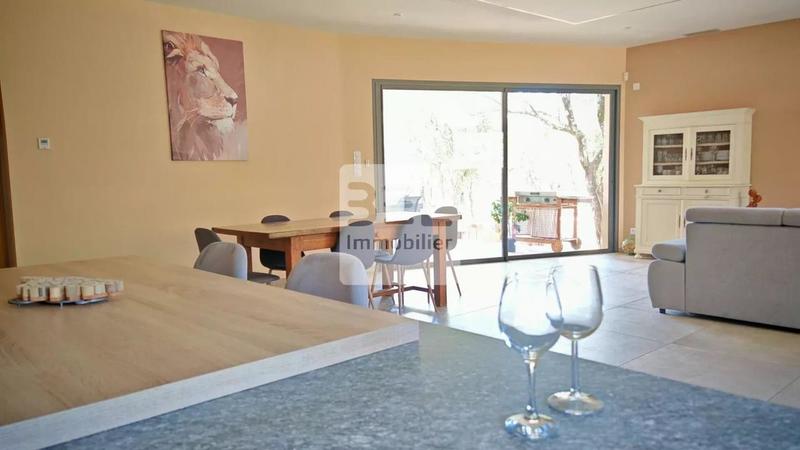 Villa - 148 m² - 5 pièces