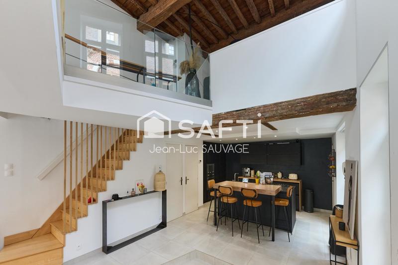 Maison - 259 m² - 9 pièces