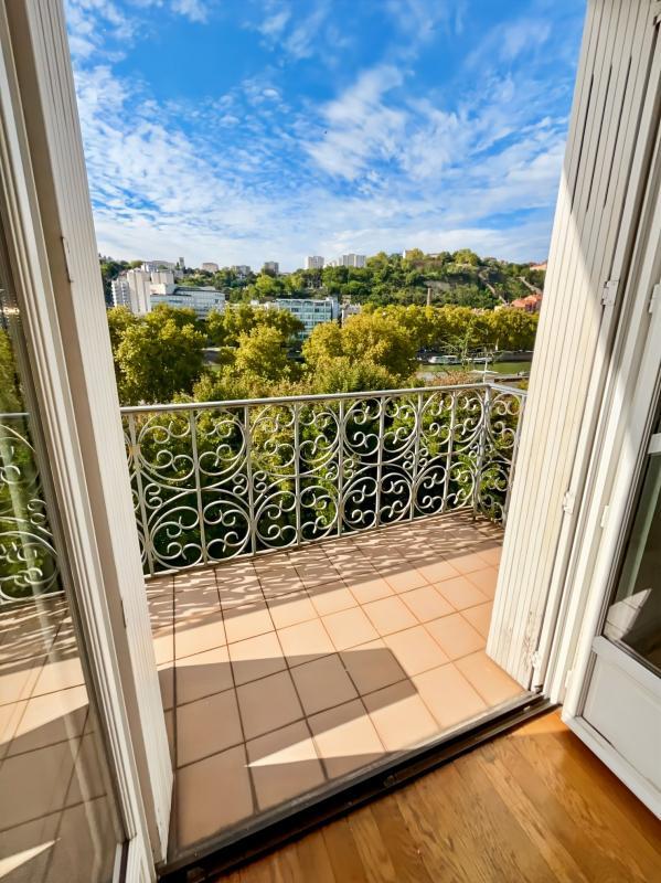 Appartement - 147 m² - 5 pièces