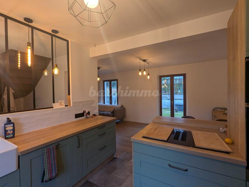 Maison - 100 m² - 6 pièces