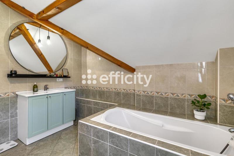 Maison - 155 m² - 5 pièces