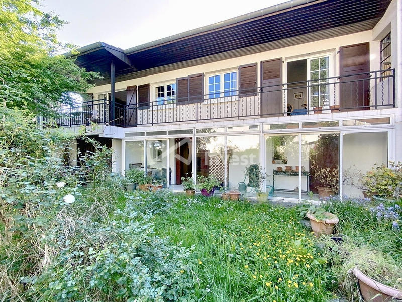 Maison - 161 m² - 7 pièces