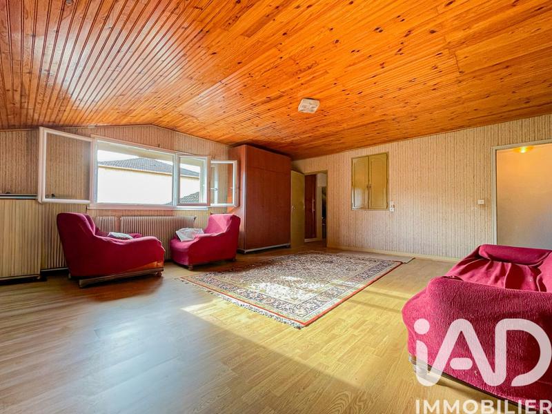 Maison - 121 m² - 6 pièces