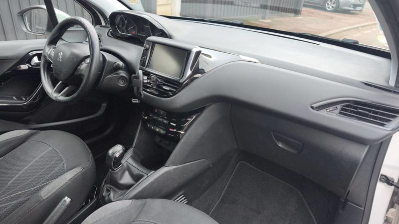 Peugeot 208 1.4 HDi 68 Active