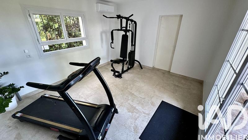 Maison - 177 m² - 6 pièces