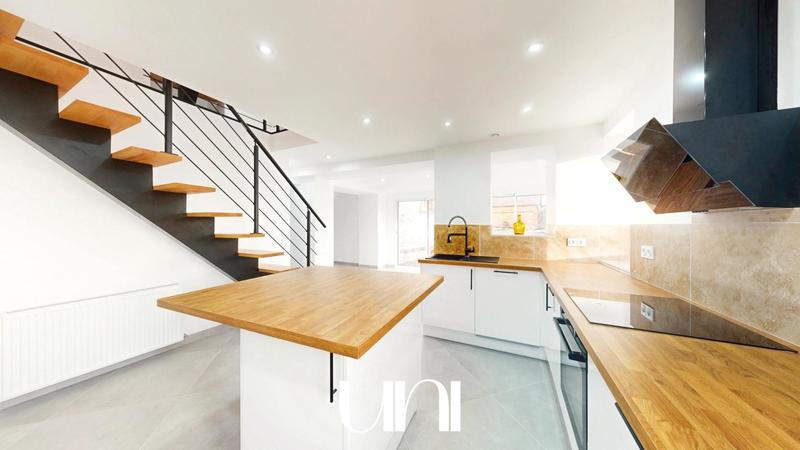 Maison - 122 m² - 5 pièces