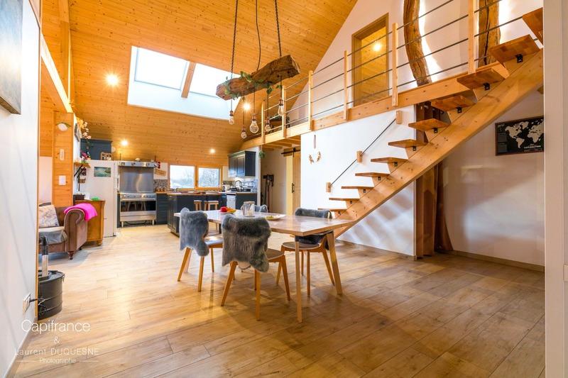 Maison - 228 m² - 7 pièces