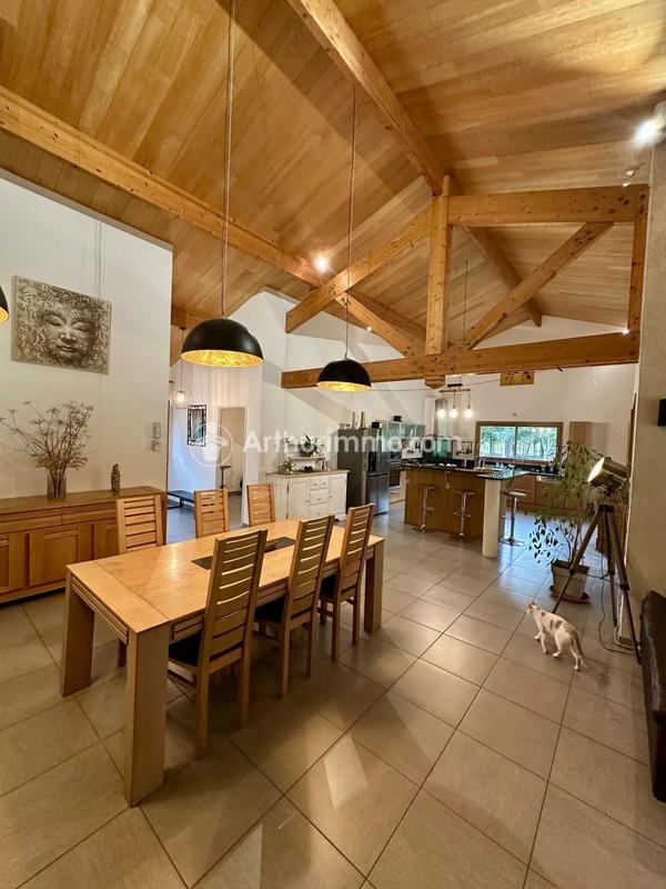 Maison - 150 m² - 6 pièces