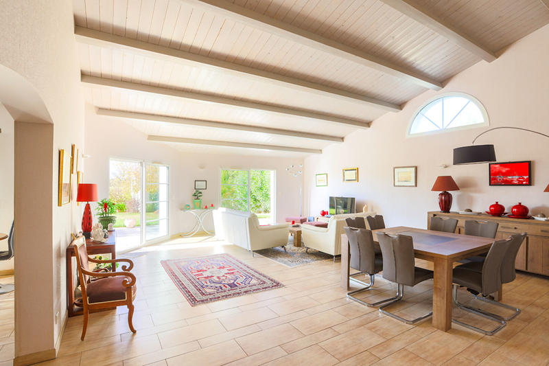 Maison - 193 m² - 5 pièces