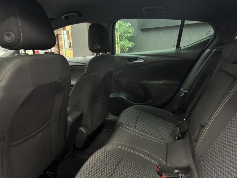 Opel Astra 1.0i Turbo 105 Ch K Black Edition - Garantie 6 Mois