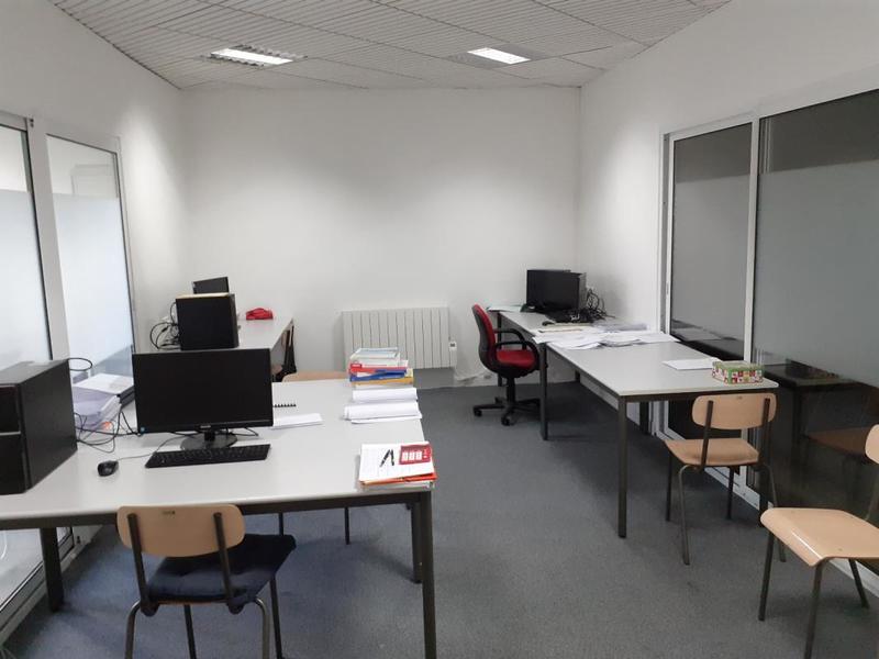 Bureau - 297 m² - 6 pièces