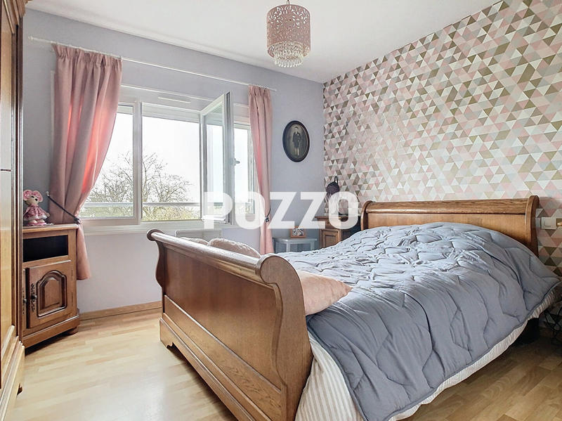 Maison - 96 m² - 5 pièces