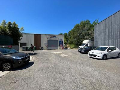 Entrepôt - 1 000 m²