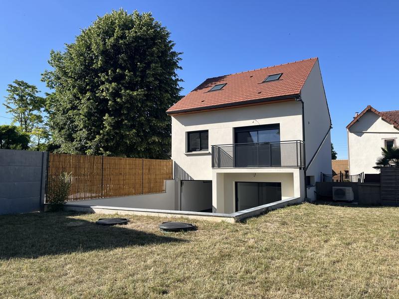 Maison contemporaine - 108 m² - 5 pièces