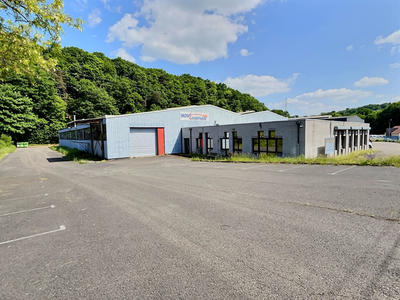 Local d'activité / Entrepôt - 4 500 m²