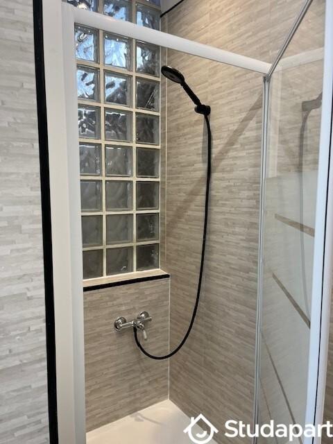 Chambre - 16 m² - 1 pièce