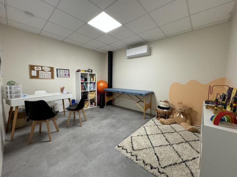 Bureau - 247 m² - 5 pièces