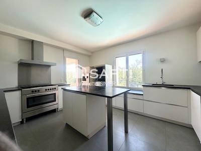 Maison - 180 m² - 6 pièces