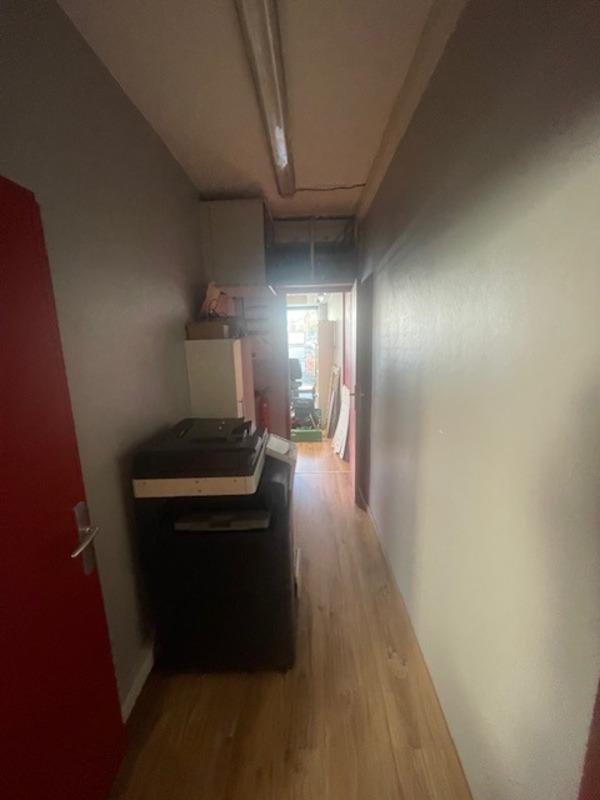 Local commercial - 50 m² - 4 pièces