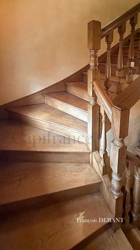 Maison - 200 m² - 7 pièces