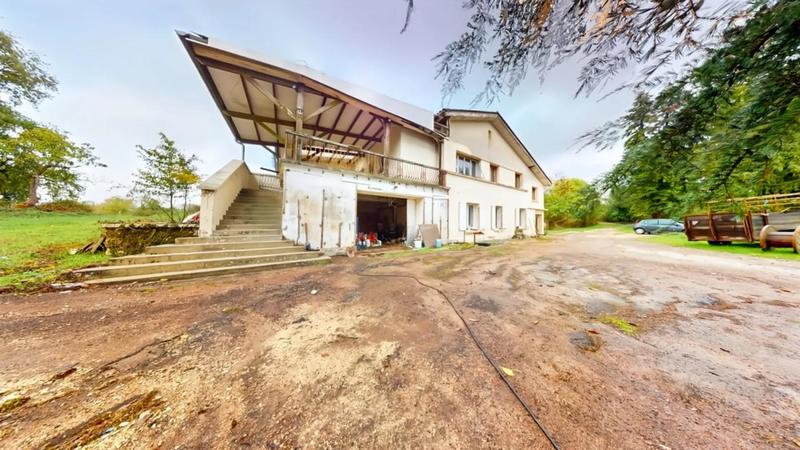 Propriété - 375 m² - 18 pièces