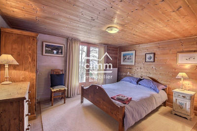 Châlet - 239 m² - 7 pièces