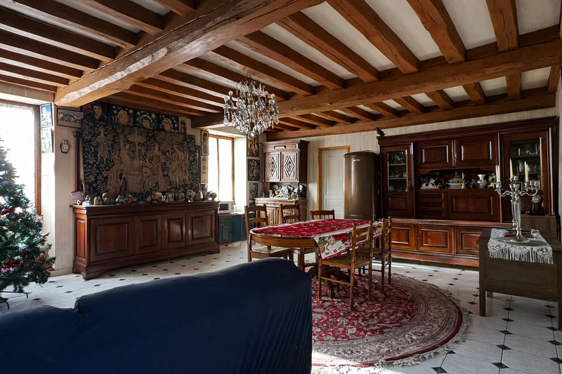 Maison - 394 m² - 11 pièces