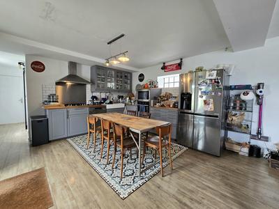 Maison - 156 m² - 6 pièces