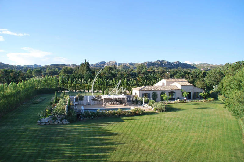 Propriété - 285 m² - 8 pièces