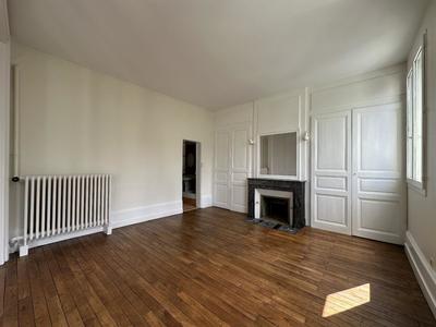 Appartement ancien - 150 m² - 5 pièces