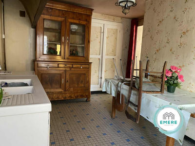 Maison - 99 m² - 4 pièces