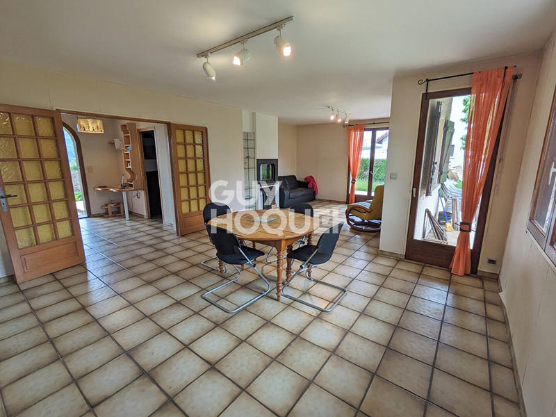 Maison - 140 m² - 7 pièces