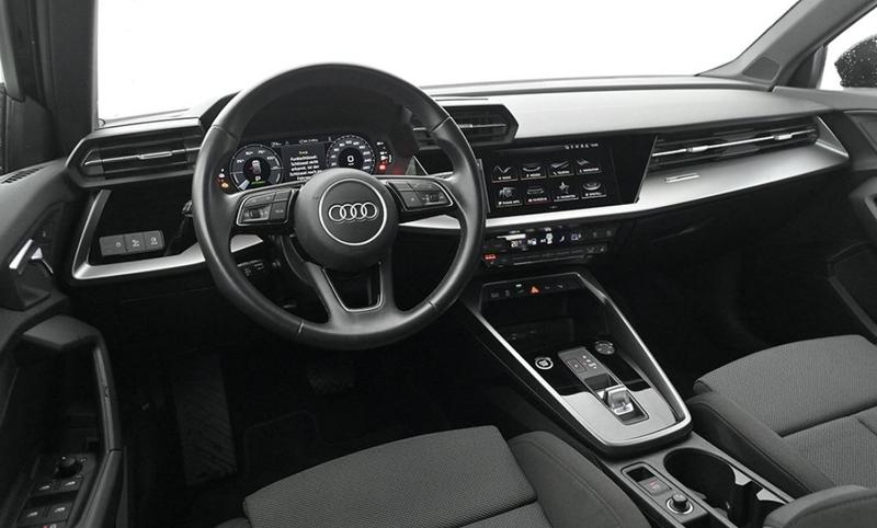 Audi A3 sportback 40 TFSIe 204 s-Line Hybride Rechargeable / Apple Carplay Android Auto Coffre Elec Jantes 18"