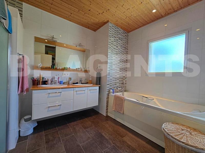 Maison - 155 m² - 4 pièces